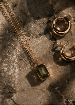 How to Choose the Perfect Gemstone